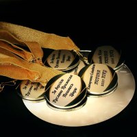 Медали на золотой ленте Медали на золотой ленте