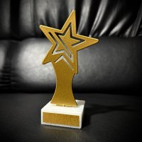 Приз Награда Золотая Звезда из металла 10100939 высота: 12 см