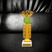 Приз Награда из металла Parma Green высота: 20 см золото