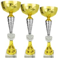 Комплект кубків Висота: 38,5 см, 34 см, 31 см