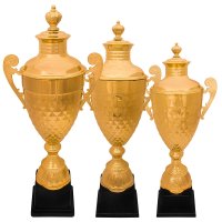 Комплект кубков Высота: 72 см, 67 см, 57 см
