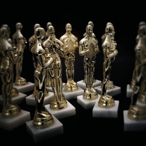 Статуетка Оскар золото