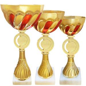 Комплект кубків Висота:17 см, 14 см, 11 см