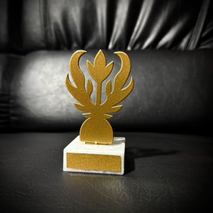 Приз Нагорода Перемога з металу 101009 висота: 10 см