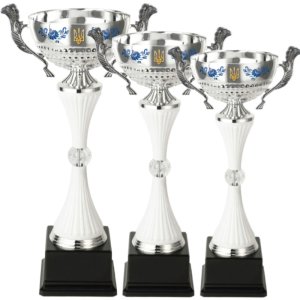 Комплект кубків Державності Висота: 41 см, 36 см, 32 см